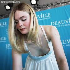 Elle fanning nude - stvincent.nupark.com
