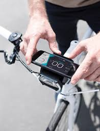 Cobi Verbindet Smartphone Und Fahrrad Und Revolutioniert Damit Das Radfahrerlebnis Das International Ausgezeichnete Sys Smartphone Fahrrad Fahrradnavigation