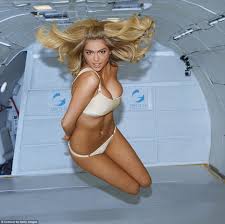 Kate Upton poses in zero gravity conditions wearing tiny gold bikini for  Sports Illustrated | Daily Mail Online
