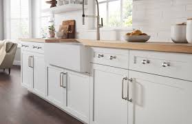 Kitchen Cabinets And Decorative Hardware A Perfect Pair In 2020 Kitchen Design Small Kitchen Cabinet
