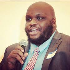 In the Frunchroom: Evan F. Moore