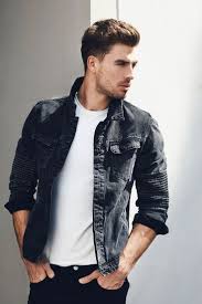 I Like The Jacket Dima Gornovskyi By Photographer Felix Bernason For Kult M Photography Poses For Men Male Models Poses Male Model Photos