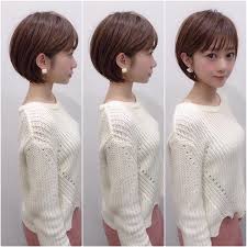 伊輪 ショート ボブ 小顔毛束cut 美容師 さんはinstagramを利用しています 小顔コンパクトショート くせ毛の人はストレートでオーケー ストレート毛の人はふんわりパーマでおーけ 女子は髪型で10倍かわいくなります 季節や 髪 カット