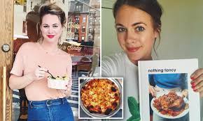 Food was eaten with the fingers and cut with. Alison Roman Reveals Why People Should Stop Hosting Dinner Parties For Friends Daily Mail Online
