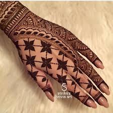Beautiful Punjabi Phulkari Inspired Henna By Sonika S Henna Art Mehndi Designs For Hands Modern Mehndi Designs New Mehndi Designs
