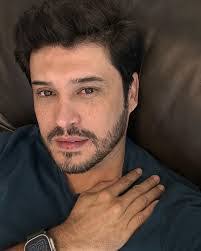 Alfred Cuellar's Instagram, Twitter & Facebook