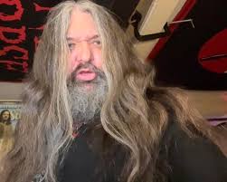 I Pen (why I write) My feet hurt as they first touch the floor. Hands  swollen... back stiff. But, my broken heart hurts more. Tomorrow, My  sorrow... Broadens my pain. Flow through,