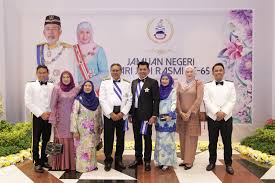 Barisan menteri & timbalan menteri pakatan harapan bawah 40 tahun. 6 Oktober 2018 Yb Datuk Kementerian Dalam Negeri Kdn Facebook