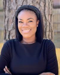 Shavon Hall's Instagram, Twitter & Facebook