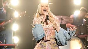 First Look: Gwen Stefani Delivers Performance On Tonight Show Starring Jimmy  Fallon