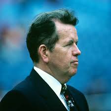 Art McNally, N.F.L.'s 'Father of Instant Replay,' Dies at 97