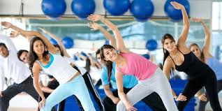 Yuk latihan menurunkan berat badan 30 menit dance cardio workout 2021, april. 10 Manfaat Senam Pilates Bagi Kesehatan Redakan Sakit Punggung Hingga Bakar Lemak Merdeka Com