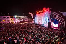 Ushuaia Ibiza Info Dj Listings And Tickets Ibiza Spotlight In 2020 Ibiza Armin Van Buuren Ushuaia