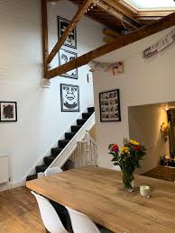 Booking for lunch and dinner in the dining room is recommend, for more information visit here. 6 Ashfield Yard