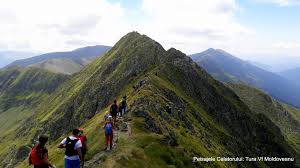 Se apropia un weekend cu vreme bună.… Muntii Fagaras Valea Rea Vf Vistea Mare Vf Moldoveanu Caldarea Galbena Peisajele Calatorului