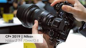 Whether you're at 70mm and f2.8 shooting portraits or 24mm and f11 shooting. Nikon Z 24 70 Mm F 2 8 S Standard Zoom Mit Oled Display Im Test Cp 2019 Youtube