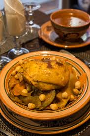 Manger un couscous à marseille, c'est un peu comme manger une choucroute en alsace : Restaurant Couscous Marseille Elyssa