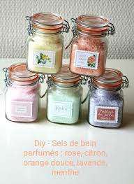 Faire Des Sels De Bain Colores Et Aux Huiles Essentielles Lina Haeg Diy In 2020