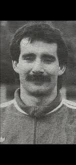 Denis Troch 🇫🇷 FCO Charleville 1989-1991 21 victoires, 25 nuls, 14  défaites.