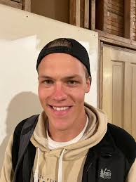 682DECE7-45FD-4872-A454-41DA4BCD04F9