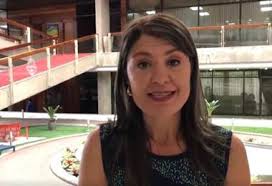 Lorna Chacón quedó juramentada y desde ya asume presidencia ejecutiva del  Sinart