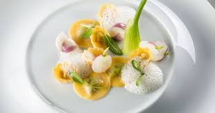 Salzburgmilch gmbh mit sitz in der stadt salzburg ist die größte molkerei salzburgs und die viertgrößte molkerei österreichs. Hausmacher Ravioli Salzburgmilch Rezept Lebensmittel Essen Warme Vorspeisen Hausmacher