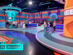 Volgens Peter Pannekoek is Kalvijn de slechtste tv-presentator. Grappig,  maar klopt dat wel?