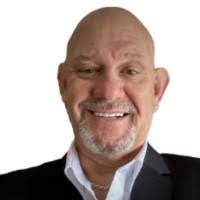 Daniel Reitz's Instagram, Twitter & Facebook