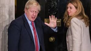 First fiancée carrie symonds has been named peta's person of the year. Er Verbrachte Einen Urlaub Der 15 000 Pfund Kostete Johnson Wurde Untersucht Nach Welt