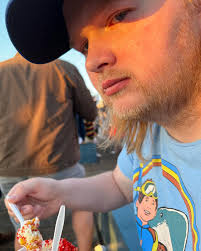 Tomas Jones (@jonescomedy) • Fotografije in videoposnetki v Instagramu