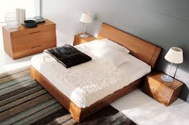 Specie se si possiede una. Letto Matrimoniale Clio Napol Arredamenti Moderno Con Base Contenitore In Legno