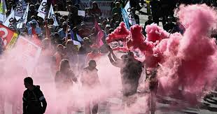 Photo Manifestations du 2 octobre : prs d'Angers on est l pour montrer ...