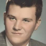 Mae Rishel's Instagram, Twitter & Facebook