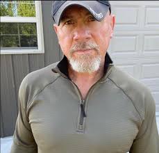 Hey guys. I hate to be this person… but I need some ideas. Long time ZB fan  and was super excited to take my dad to his first ZB show in June.