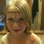 Fiona Lowery (munchkinhug)