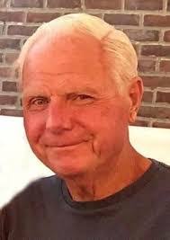 Larry Martindale's Instagram, Twitter & Facebook