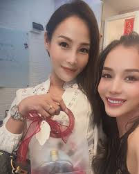 Lindy Lee (@lindylee__) • Instagram photos and videos