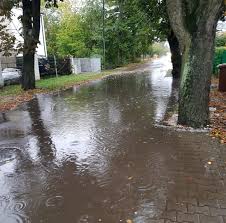 Do poznania dotarła burza i intensywne opady deszczu. Ulewa Poznan Artykuly Glos Wielkopolski