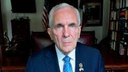 Max Mendel's Instagram, Twitter & Facebook