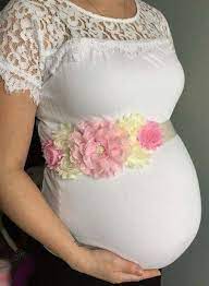 Beautiful Baby Shower Corsage Maternity Sash Ideas Baby Shower Corsage Baby Shower Sash Beautiful Baby Shower