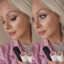 Bouncy to the touch, buttery to blend, this is what blush dreams are made  of 😍 Bouncy Blur Blush is that girl 🛍️ #bouncyblurblush #revolutiobeauty  #crueltyfree