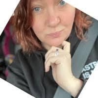 Christine Maxfield's Instagram, Twitter & Facebook