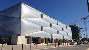 Le Nuage De Philippe Starck Ouvre A Montpellier Architecture France 3 Languedoc Roussillon Architecture France Montpellier Batiments Futuristes