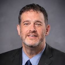 Howard Mize's Instagram, Twitter & Facebook