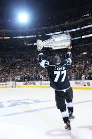 Find the perfect jeff carter stock photos and editorial news pictures from getty images. Jeff Carter Holds Up The Stanley Cup Jeff Carter La Kings Hockey Kings Hockey