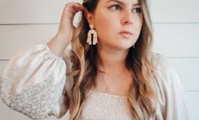 Meet Karen Nataly Suarez: Owner & Candle Maker