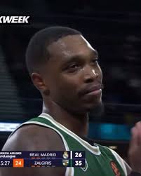 Lonnie Walker @lonniewalkeriv continues to show why he should be