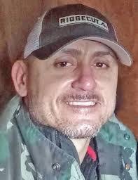 Betsy Deleon's Instagram, Twitter & Facebook