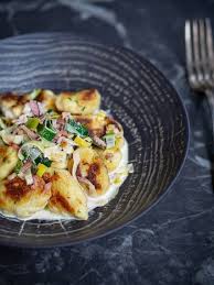Grumbeere Knepfle A Base De Restes De Puree Poireaux Lardons Et Creme Recette Reste De Puree Poireaux Lardon