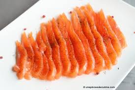 Gravlax De Saumon Maison Super Facile Une Pincee De Cuisine Recette Recette Saumon Gravlax Saumon Gravlax Gravlax